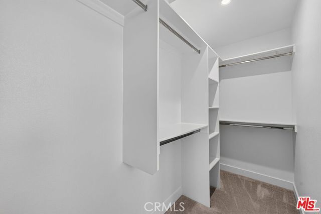 Building Photo - 1204 N Orange Grove Ave