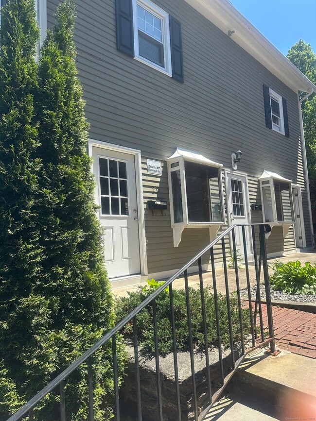 Building Photo - 18 Depot St