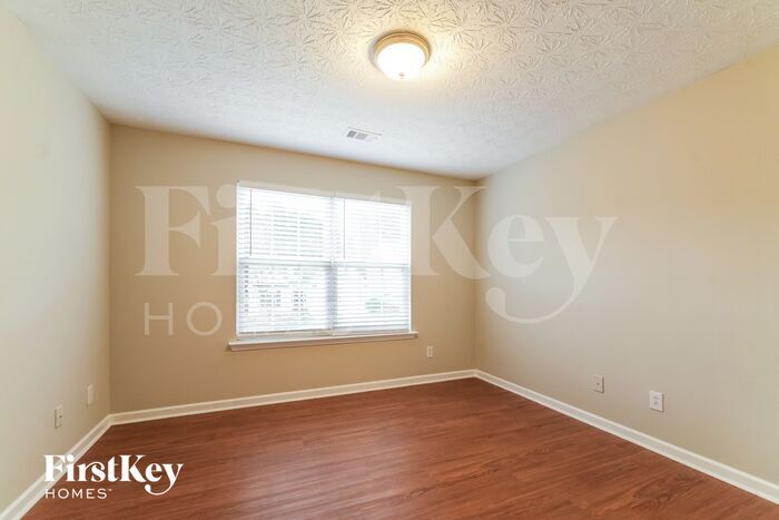 Building Photo - 276 Weatherstone Dr