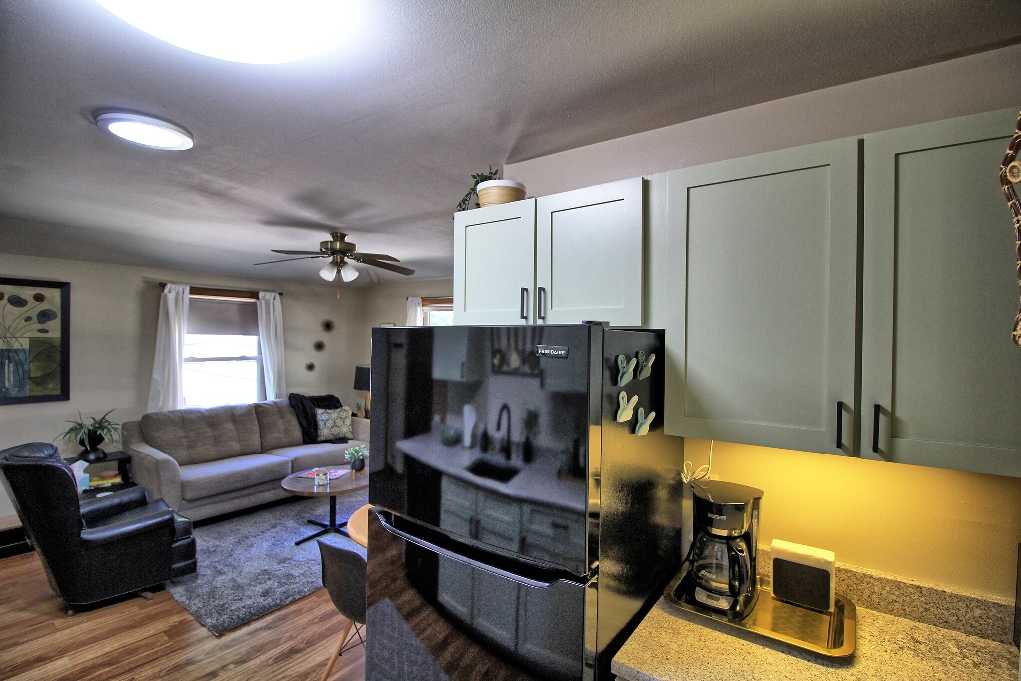 Building Photo - 12049 W Grange Ave