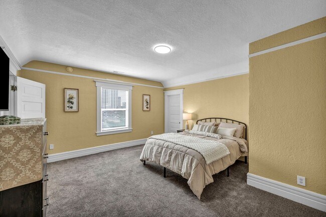 Building Photo - FULLY FURNISHED & BEAUTIFULLY REMODELED CLASSIC HOME NEAR UNR WITH UNBEATABLE I-80 ACCESS