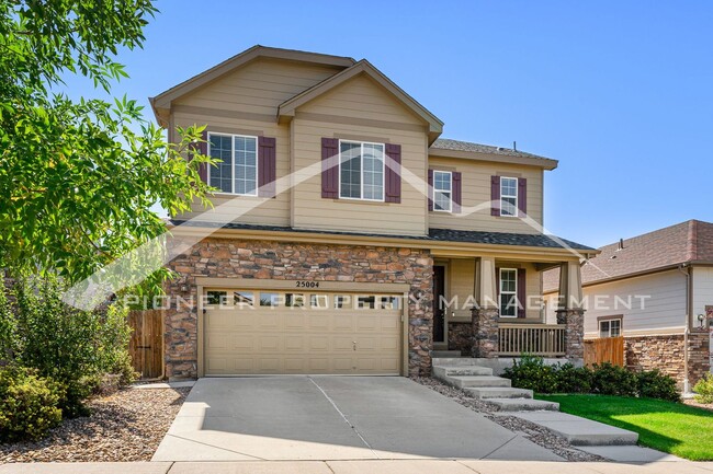 Building Photo - Spacious Home with Fenced Yard and Central AC