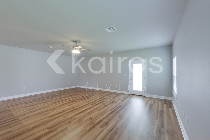Building Photo - 13730 Willowmore Dr