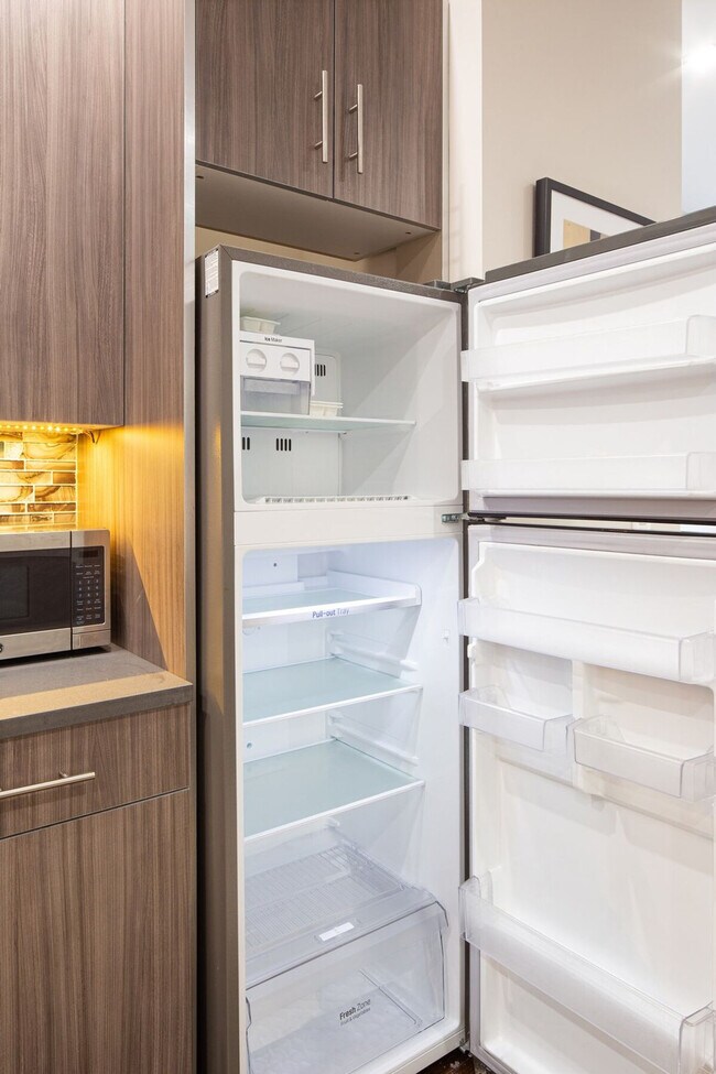 Building Photo - 1113 York Ave