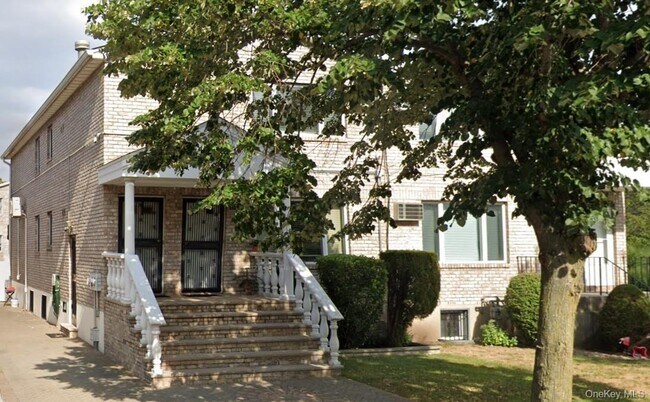 Primary Photo - 156-51 75th St