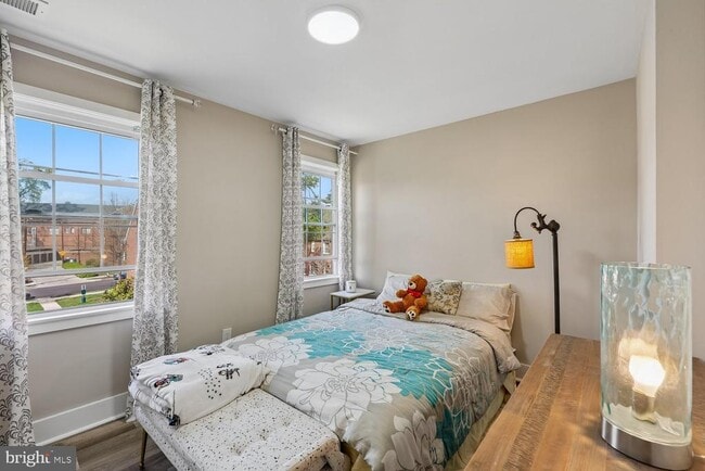 Building Photo - 2107 Fort Davis St SE