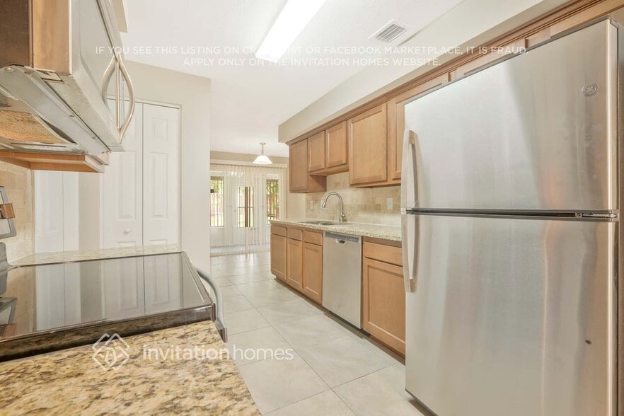 Building Photo - 3691 Ballestero Dr S