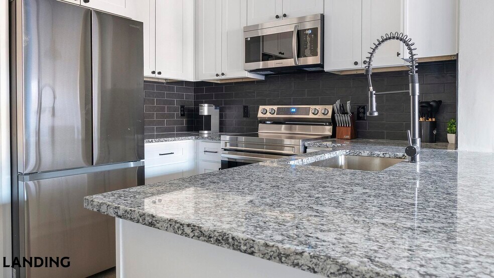 Building Photo - 49 Boulevard SE