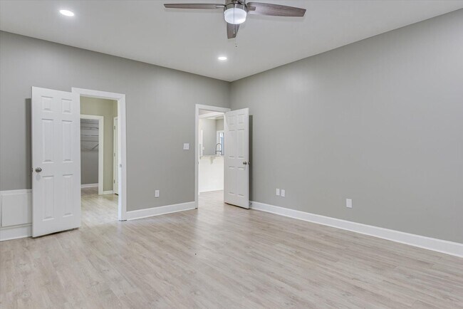 Building Photo - 4604 Brittany Dr