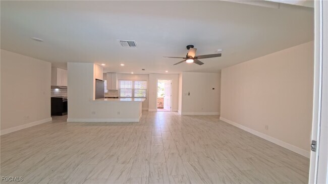 Building Photo - 1315 SE 45th St