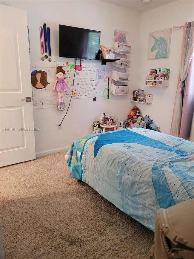 Building Photo - 1015 SE 24th Terrace