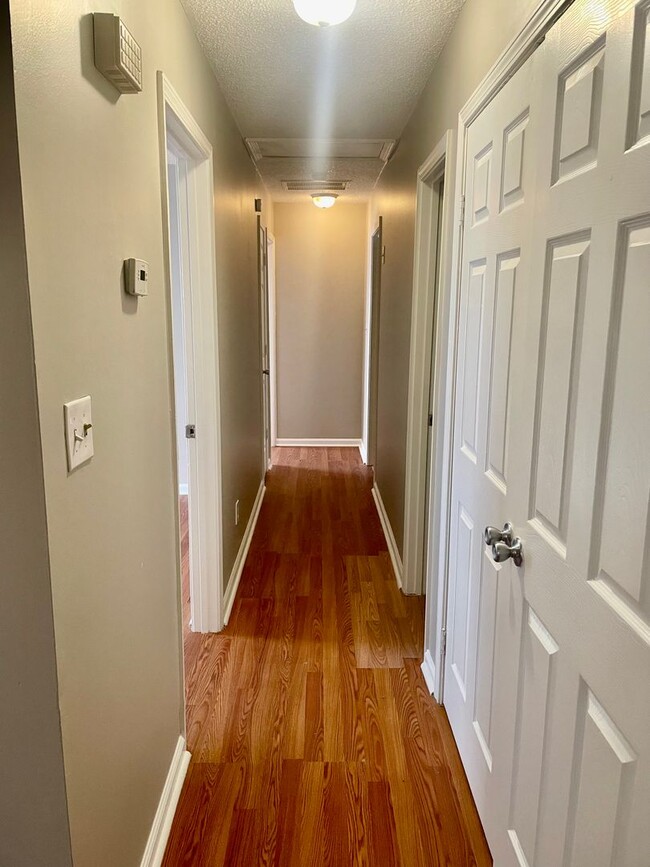 Building Photo - 6019 Double Rein Rd