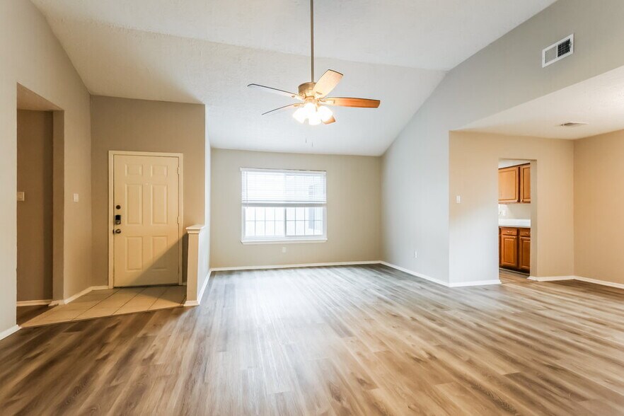 Building Photo - 4703 Owens Creek Ln