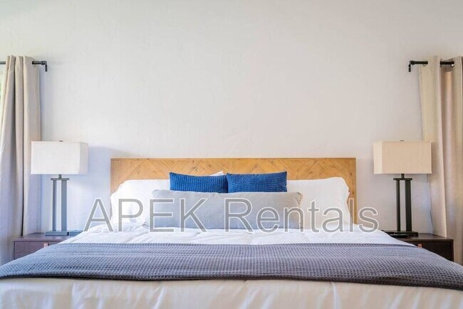 Building Photo - 79150 Ocotillo Dr