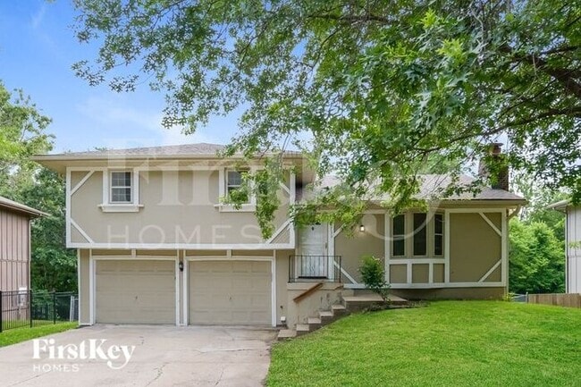 Building Photo - 6733 NW Sioux Dr