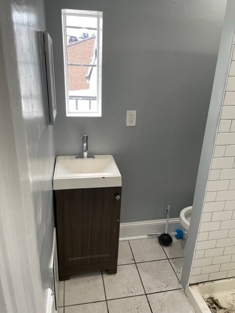 Bathroom - 1022 Light St