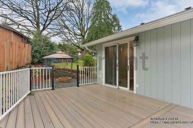 Building Photo - 12953 SE 157th Pl