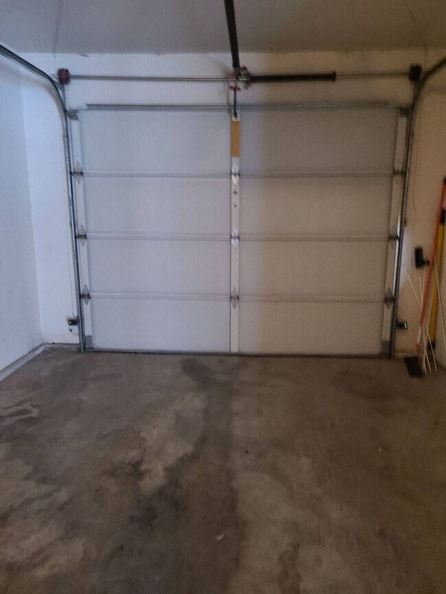 Building Photo - 1306-1308 Shaker Pl