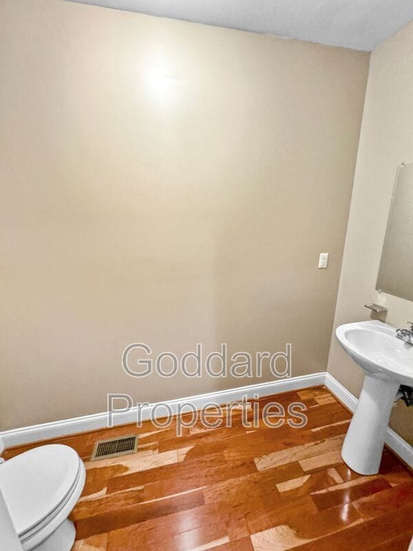 Building Photo - 3527 Reisterstown Rd