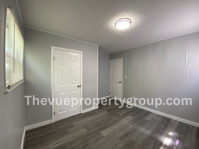 Building Photo - Fully rehabbed 3 Bed, 1 Bath in Farrington...