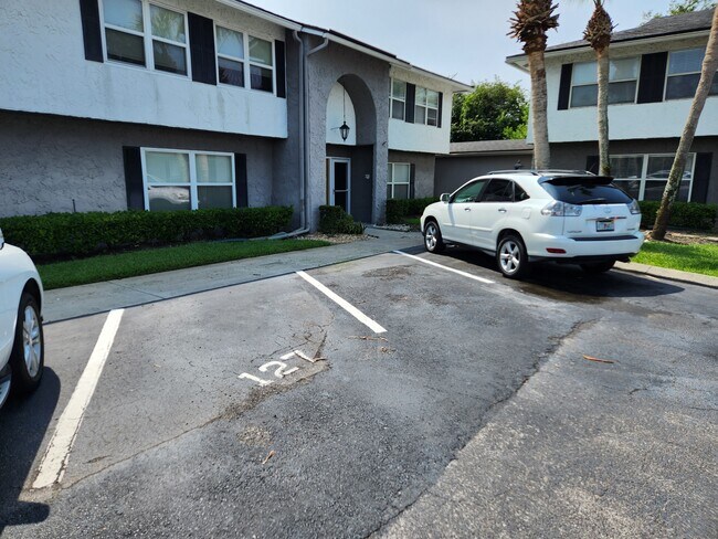 Building Photo - 695 A 1 A