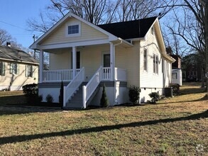 Building Photo - Lovely Rancher For Rent in Heart of South ...