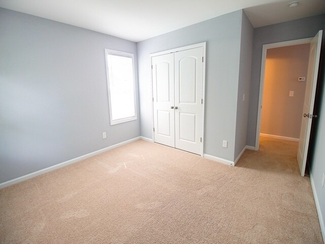 Building Photo - 4 Bedroom 3 Bath Home In Chapel Hill!