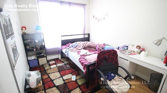 Building Photo - 141 Brighton Ave