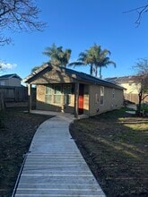 Building Photo - 12 Mast Ct