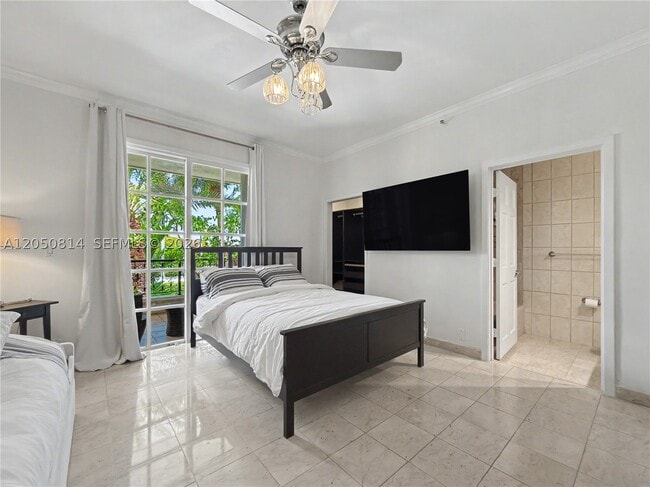 Building Photo - 2124 Fisher Island Dr