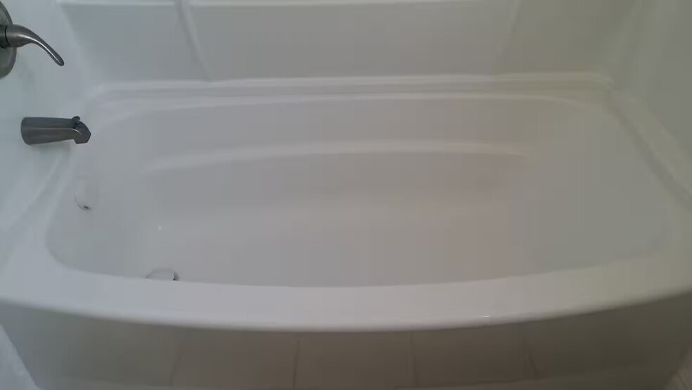 Building Photo - 12118 Ramona Ave