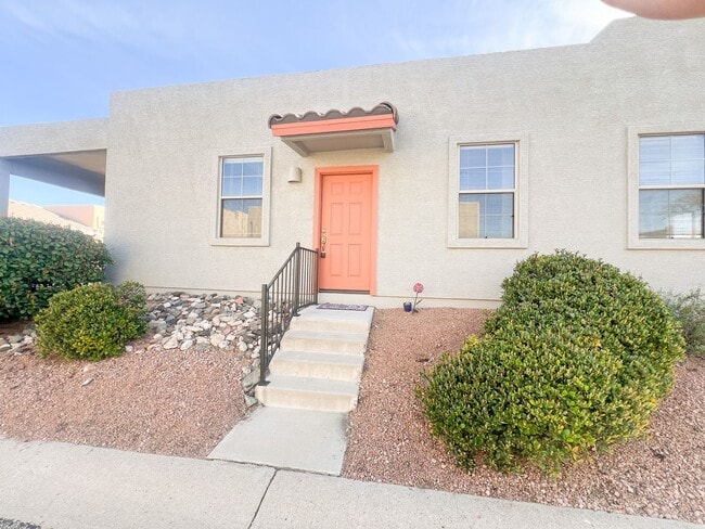 Building Photo - TOWNHOME - COTTONWOOD - HOA Cottonwood Square Commons