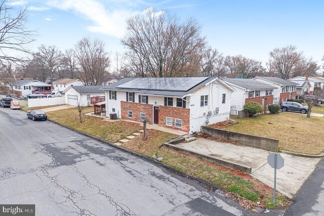 Building Photo - 8519 Locust Grove Dr