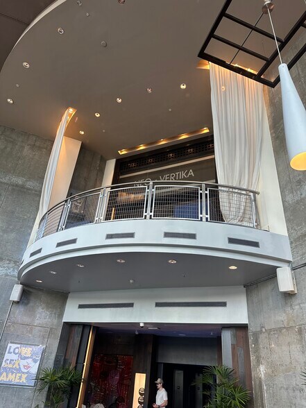 Building Photo - 690 SW 1st Ct