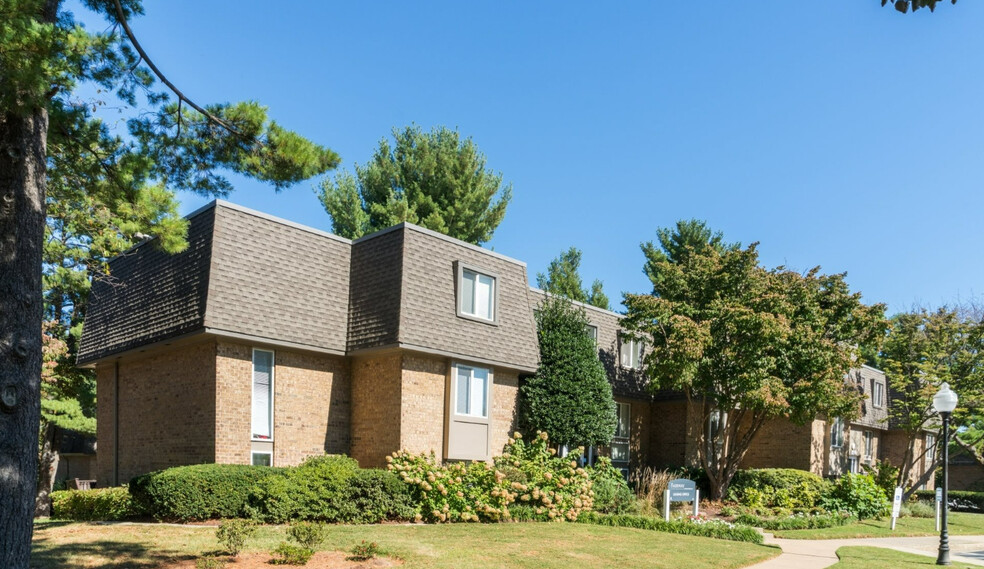 Building Photo - Fairway Apartments