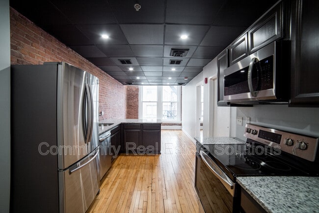 Building Photo - 22 State St