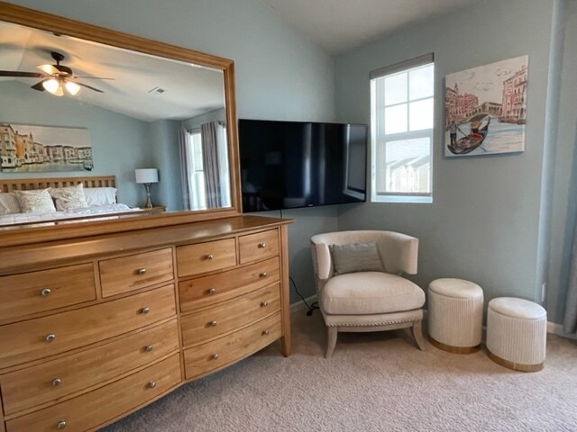 Master suite - 709 Elton Ave