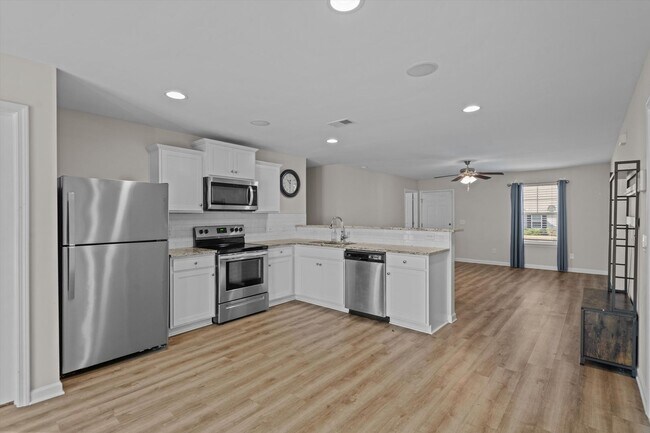Building Photo - 297 Wahoo Cir