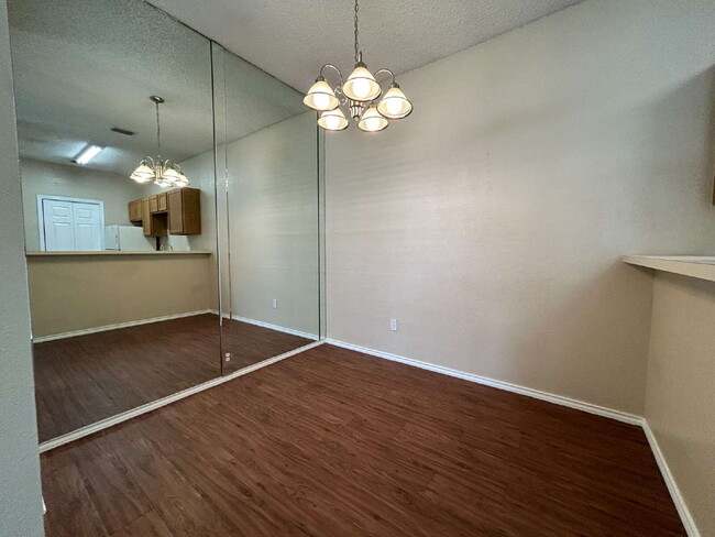 Building Photo - Beautiful Timber Ridge Condos near Jan Jennings Park