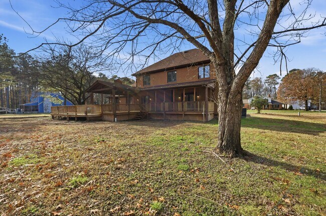 Building Photo - 9 Rhodelia Ln