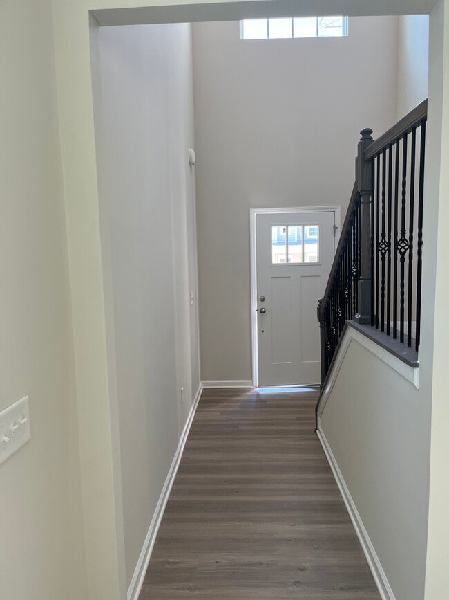 Building Photo - 117 Magnolia St