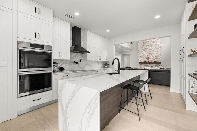 Building Photo - 663 Charrice Pl