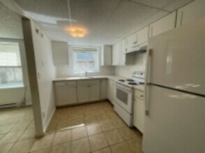 Building Photo - 190 S Allen St