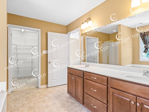 Building Photo - Spacious 6 Bedroom Home with First-Floor Suite, Loft, Garage & Community Pool in South Chesterfield