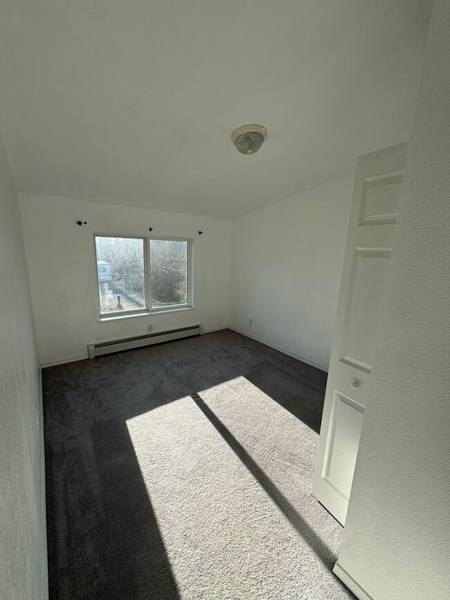 Building Photo - 5800 E Beaver Ave