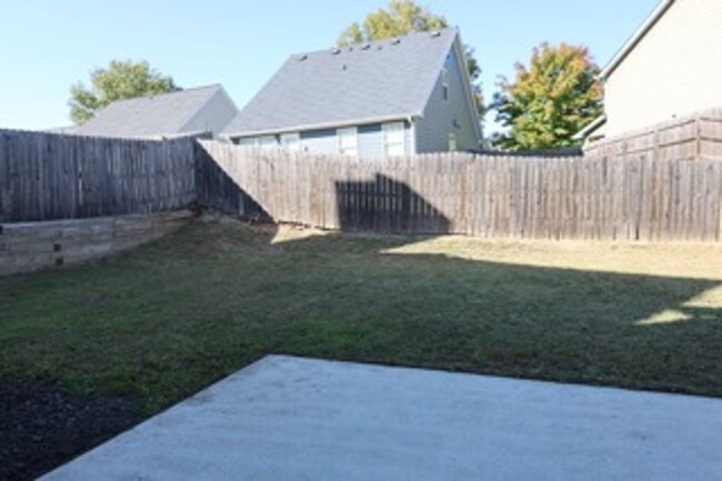 Building Photo - Single Family Home In Desired Neighborhood