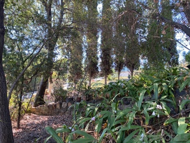 Building Photo - 1401 Monte Vista Dr