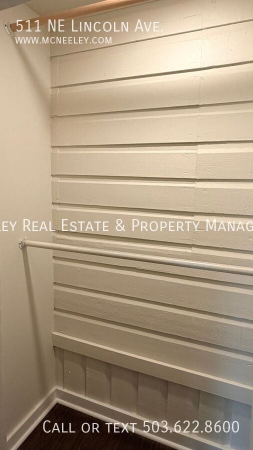 Building Photo - 511 NE Lincoln St