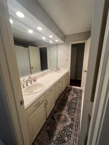 Building Photo - 2601 Oak Point Dr