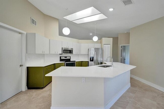 Building Photo - 7680 NW 23rd St